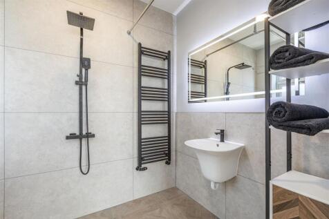 Ensuite.jpg
