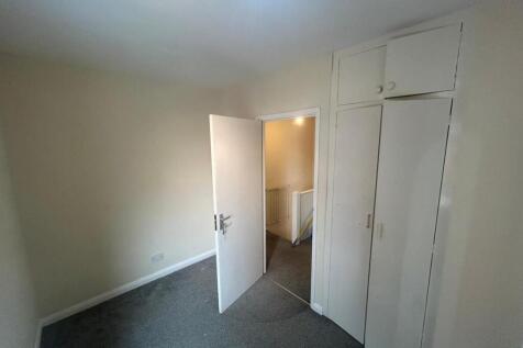 2nd bedroom 1.JPG