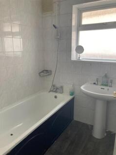 New bathroom.jpg