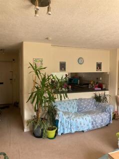 Living room 2.jpg