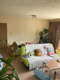 LIVING ROOM 1.jpg