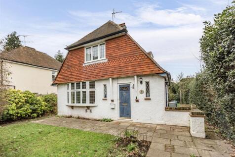 West Cottage, 50 Parvis Road, Byfleet, KT14 7EH - 
