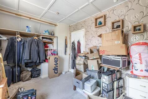 Bedroom 2 2.jpg