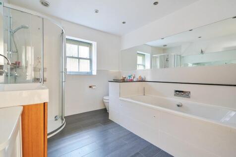 Bath 1.jpg