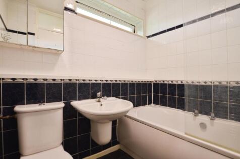 Bathroom.JPG