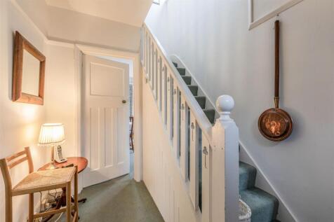 West Cottage, 50 Parvis Road, Byfleet, KT14 7EH - 
