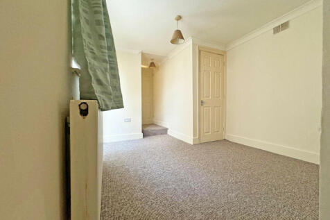 Flat 1