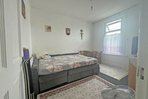 Flat 2