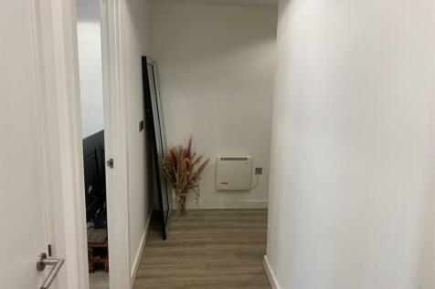 hallway.jpg