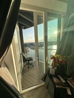 balcony.jpg