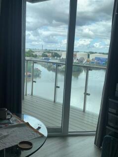 balcony.jpg