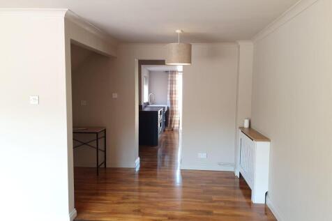 Dining Area.jpg