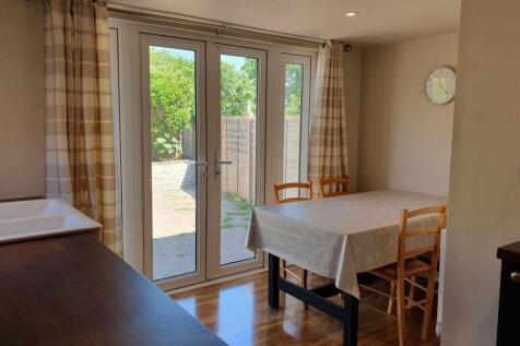 Breakfast area.jpg