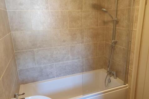 Family Bathroom.jpg