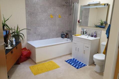 Bathroom.jpg