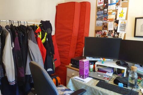 Bedroom 2.jpg