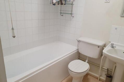 Bathroom.jpg