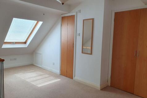Bedroom to ensuite.jpg