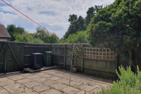 Garden to gate.jpg