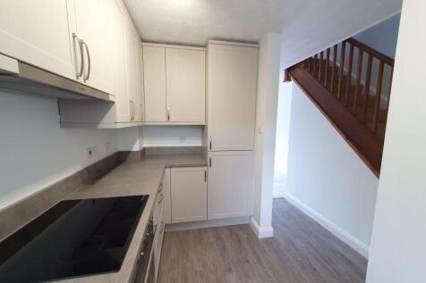 Kitchen to hallway.jpg