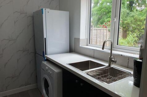Kitchen..jpg