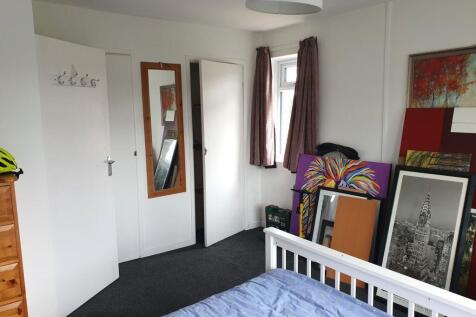 Bedroom to door.jpg