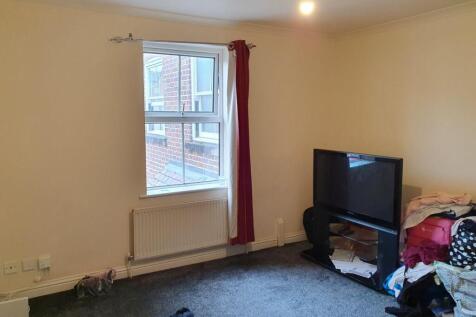 Lounge from door.jpg