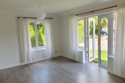 Lounge from door.jpg