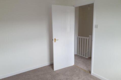 Bedroom 2 to door.jpg