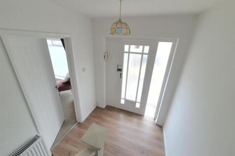 Hallway from stairs.jpg