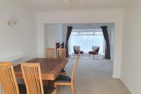 Dining to lounge.jpg