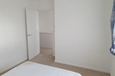 Bedroom 2 to door.jpg