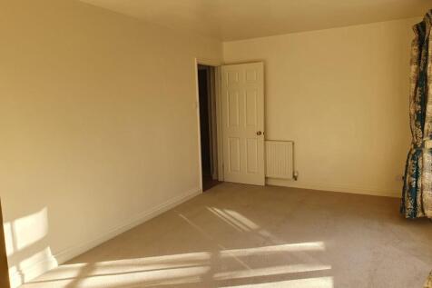 Reception 2 to door.jpg