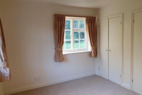 Bedroom 2 storage.jpg