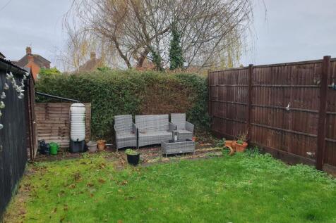 Garden from gate.jpg