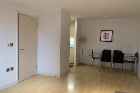 Lounge - 02.JPG