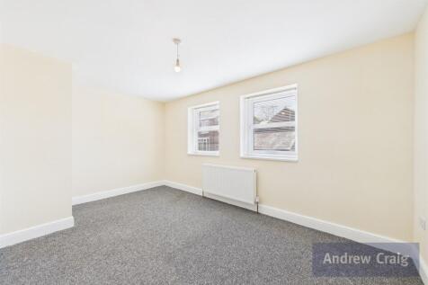 Bedroom - First Floo