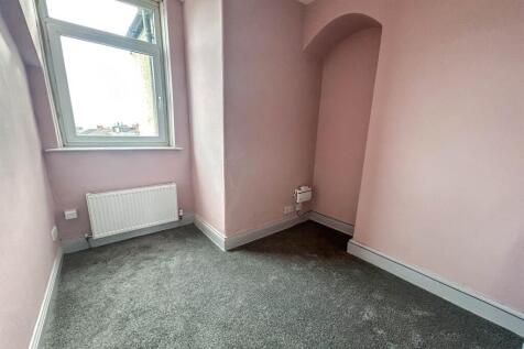 Rear Bedroom