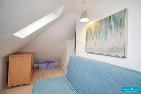 2nd Floor Snug