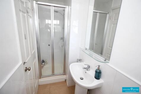 En Suite Shower Room
