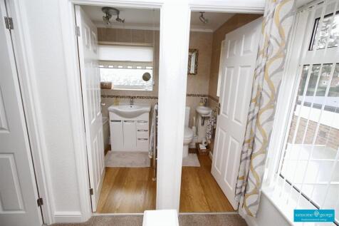 Cloakroom &amp; Bathroom