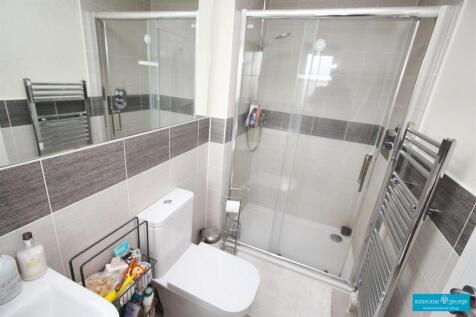 En Suite Shower Room