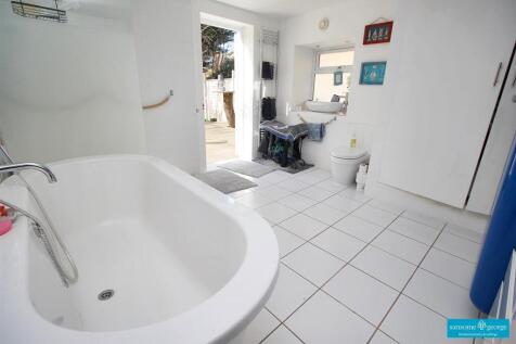 Ground Floor Bathroom