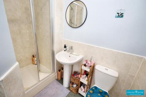 En Suite Bedroom 2