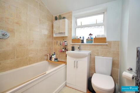 First Floor Bathroom