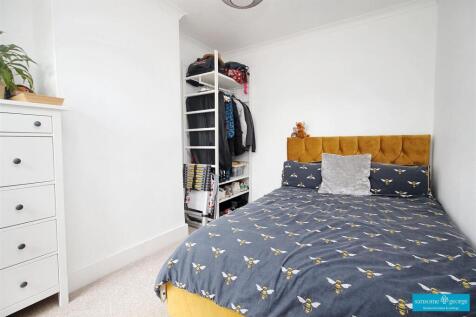 Bedrooom 2