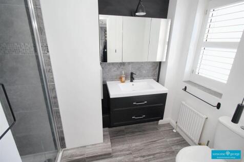En Suite Shower Room