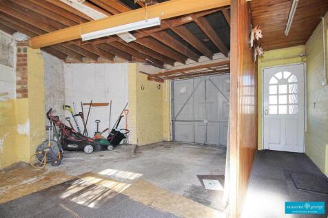 Garage &amp; Lobby