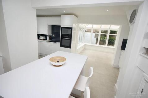Dining/Kitchen