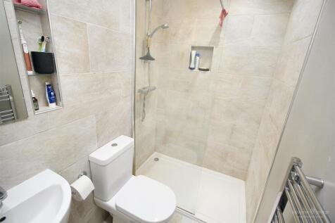 En Suite Shower Room